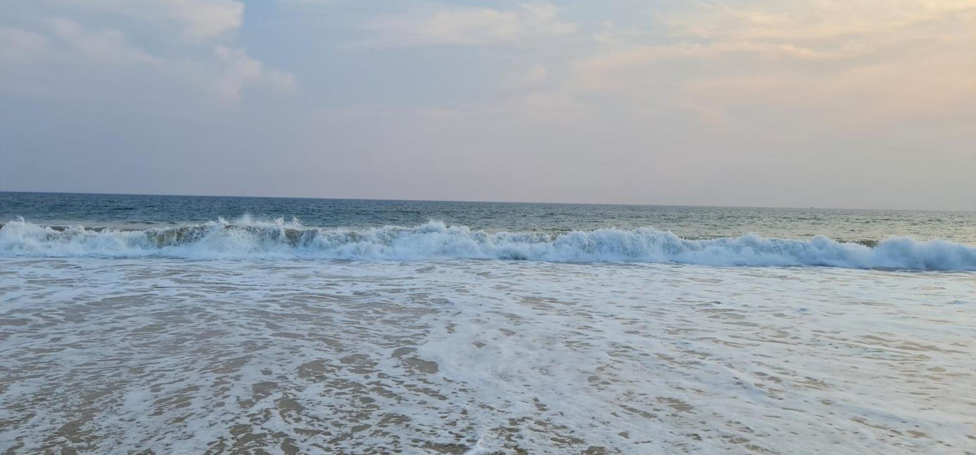 Thiranagama Beach Hotel Hikkaduwa Eksteriør bilde